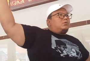 Kepala Desa Tiwet, Ahmad Syaifuddin Zuhri.